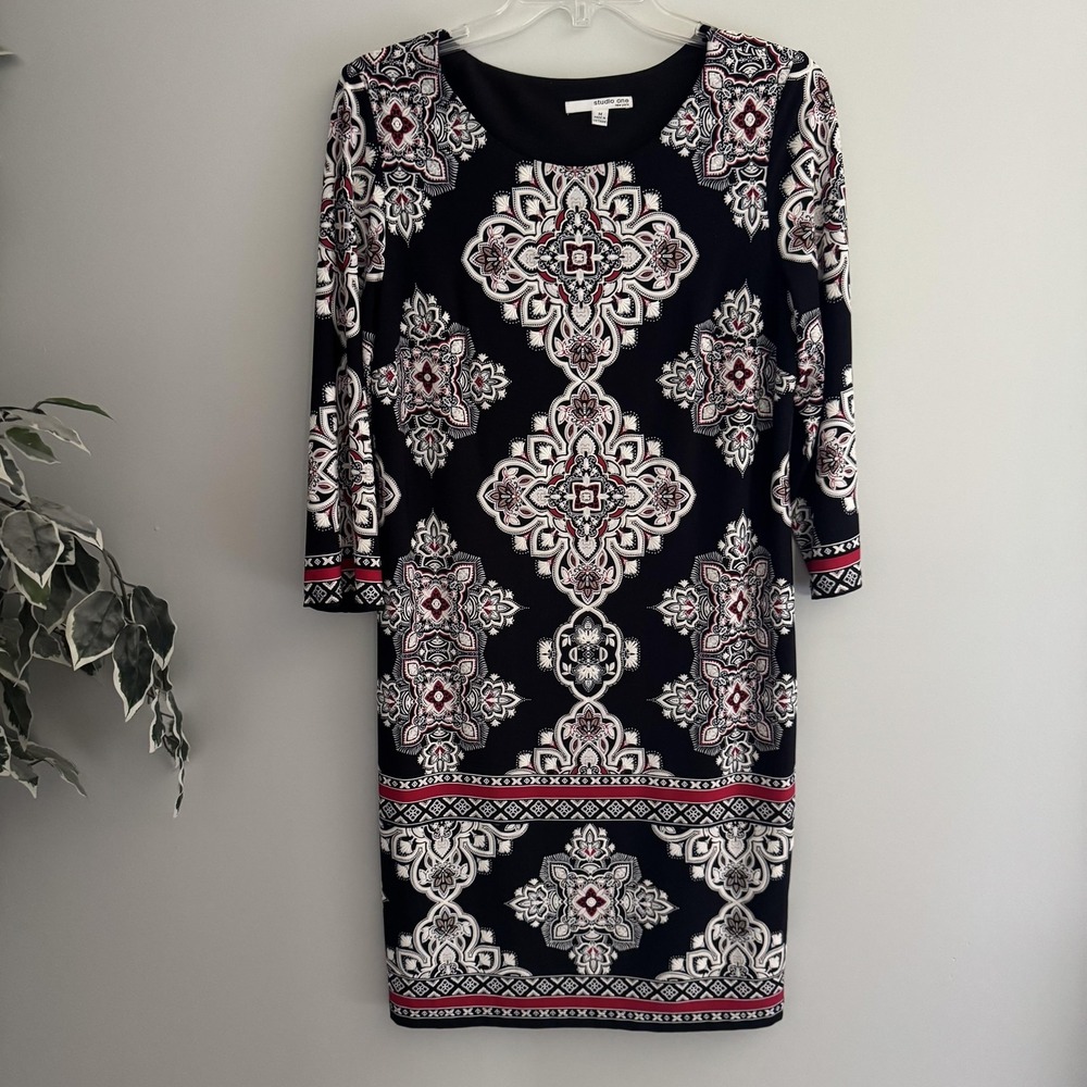 Studio One New York Dress Womens M Black Geo Medallion 3/4‎ Sleeve Sheath Jersey